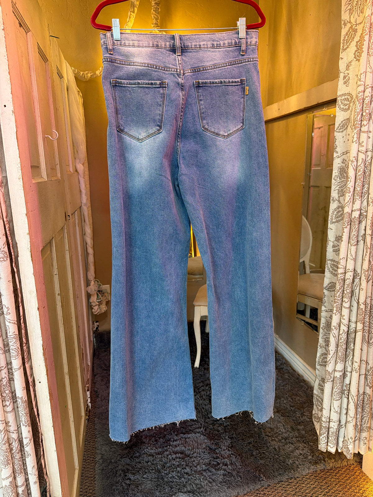 Vibrant Wide leg Jean