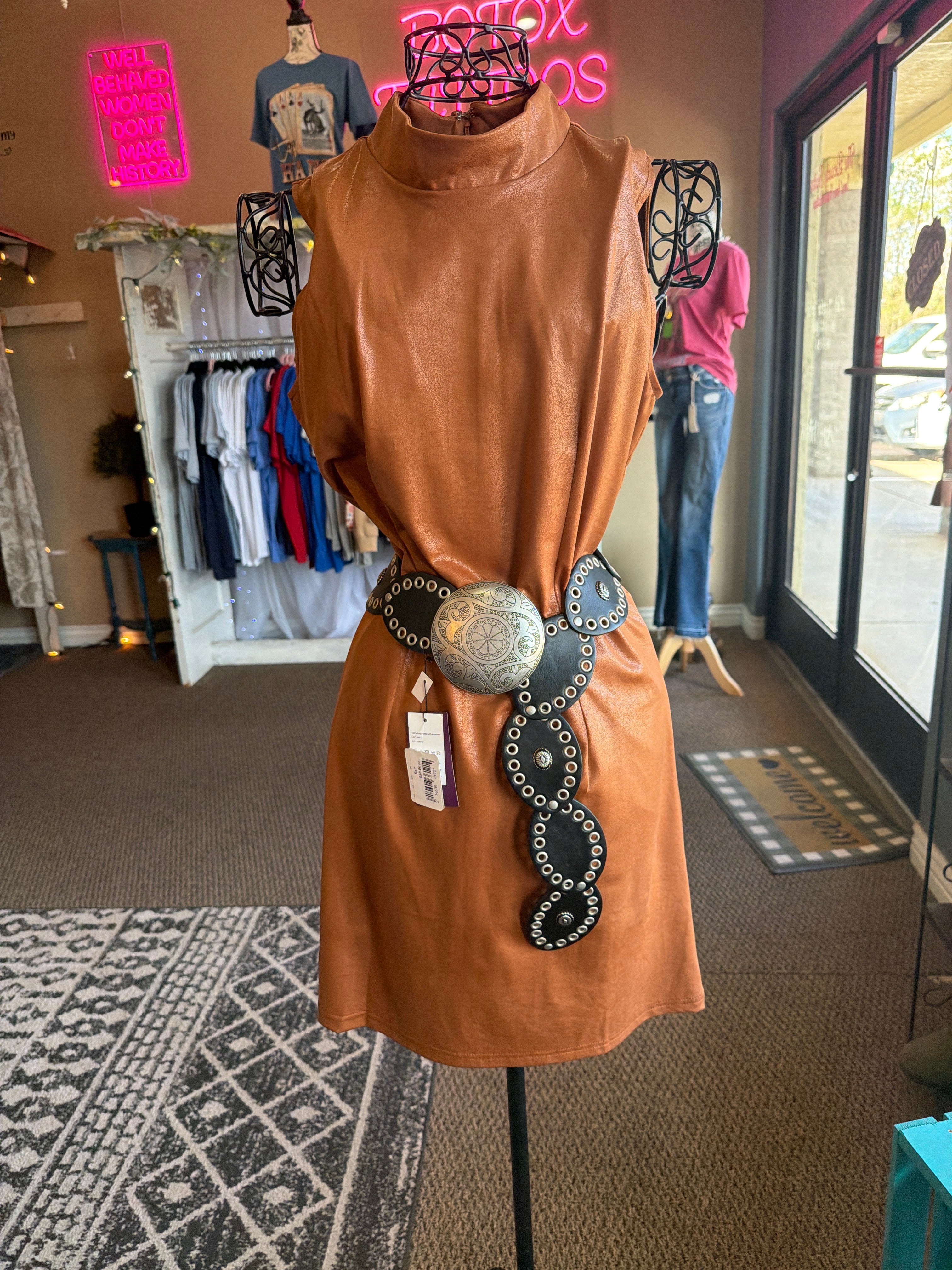 Short sleeveless Leather Lust dress